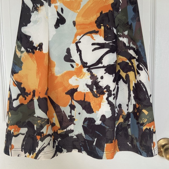 Suite Blanco Floral Dress - Picture 3 of 8